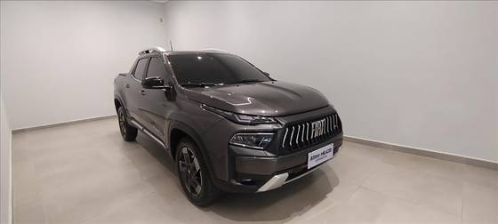FIAT TORO 1.3 TURBO 270 FLEX VOLCANO AT6 FIAT TORO 1.3 TURBO 270 FLEX VOLCANO AT6